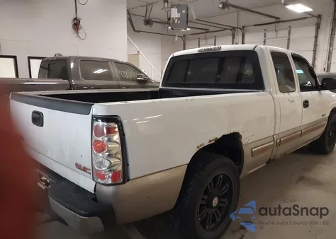 2002 Chevrolet Silverado 1500 Ls из США, поврежденный, VIN 2GCEC19T121411334